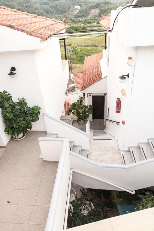 Maria Aparthotel